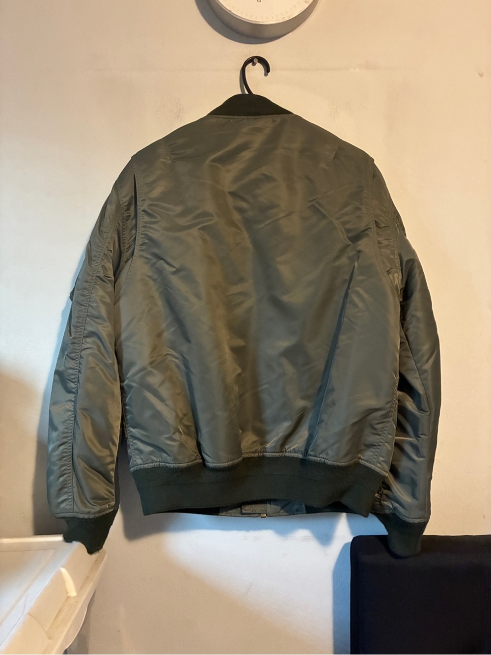 Superdry Men's Olive Bomber Jacket with Sleeve Patch - Picture 6 of 6